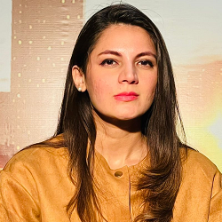 Female Journalist Benazir Shah