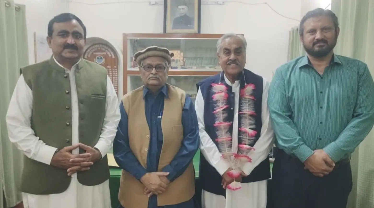 Former VC IUB Dr Rao Afzal Khan visits regional information office Bahawalpur